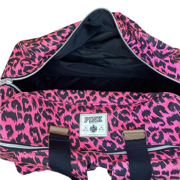 Victorias Secret Love Pink Leopard Rolling Duffle Bag Suitcase Y2K Travel Bag - Picture 11 of 16
